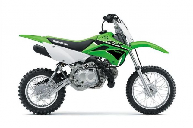 Kawasaki KLX110R trinh lang manh thu cho tay choi xe dia hinh