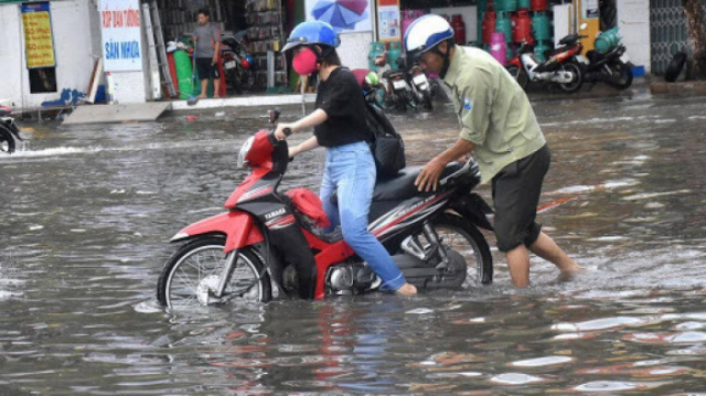 Khi bi ngap nuoc va tat may ngang ban se TON TIEN chi vi co gang DE NO - 3