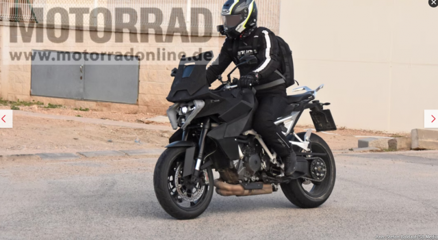 KTM 1390 Super Duke GT lo dien trong qua trinh thu nghiem - 3