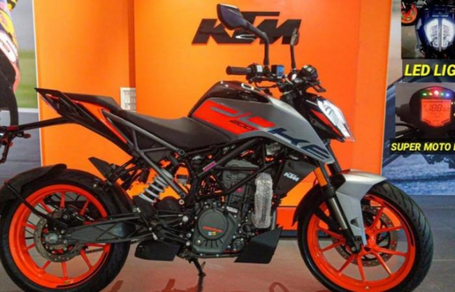 KTM 200 Duke 2023 duoc cap nhat den pha LED moi - 3