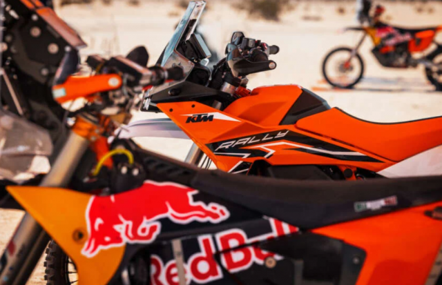 KTM 890 Adventure R Rally 2024 chinh thuc lo dien gioi han 700 chiec - 4