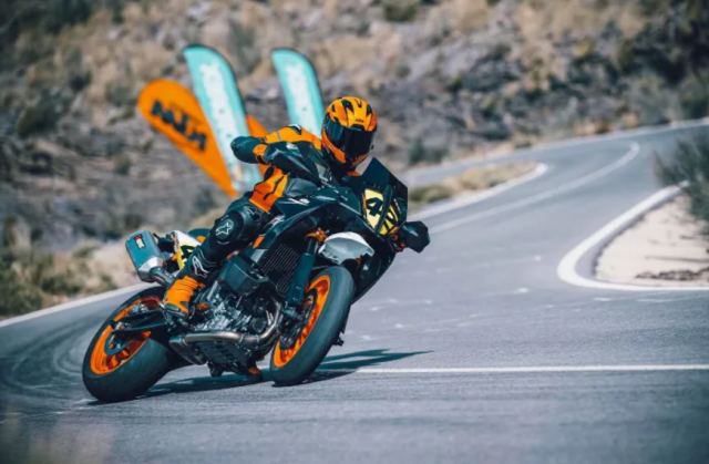 KTM 890 SMT se ra mat thi truong Bac My vao nam 2024 - 7