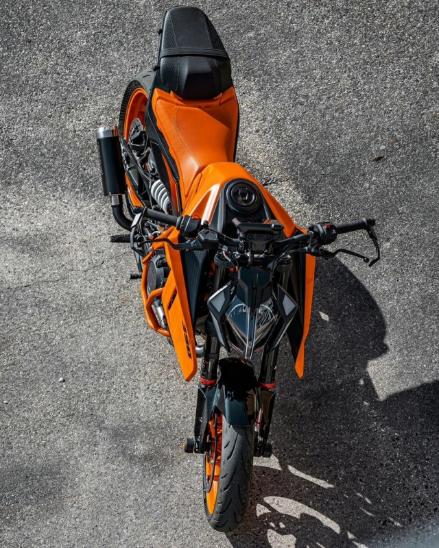 KTM Duke 390 2024 trinh lang duoc nang cap dong co va ngoai hinh moi - 3
