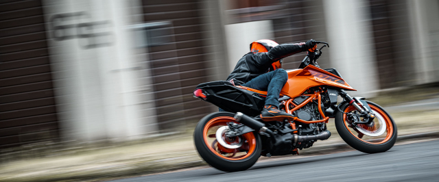 KTM Duke 390 2024 trinh lang duoc nang cap dong co va ngoai hinh moi - 8