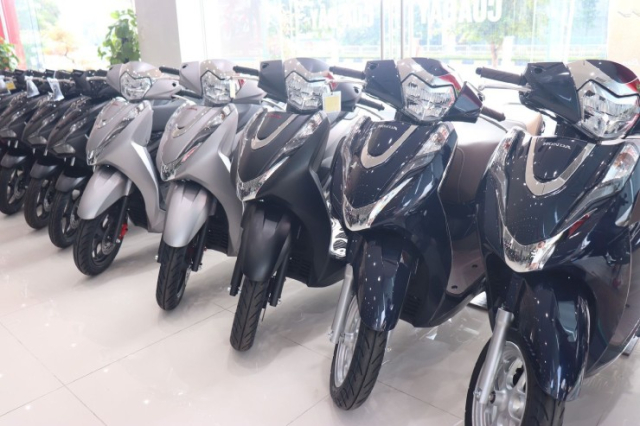 Luong xe may moi ra lo tang manh sap bung lua thoi gian toi