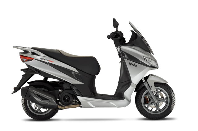 Aprilia trinh lang mau xe ga moi voi thiet ke do so nhung chay khong can bang lai - 10