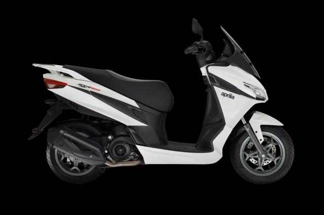 Aprilia trinh lang mau xe ga moi voi thiet ke do so nhung chay khong can bang lai - 11