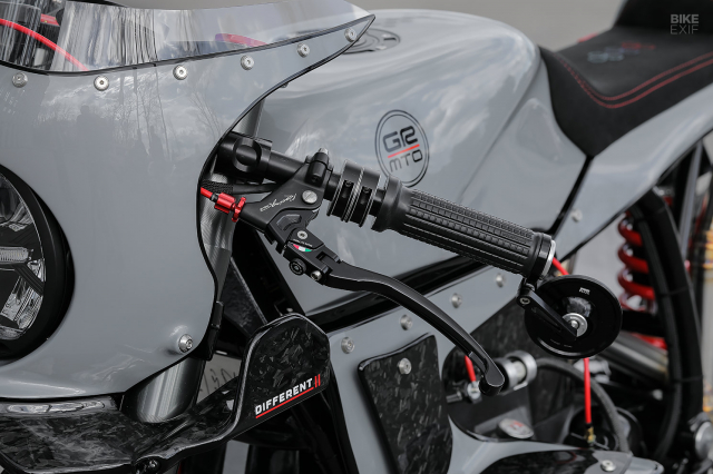 Mot chiec BMW R65 Cafe Racer ham ho den tu Slovenia - 7