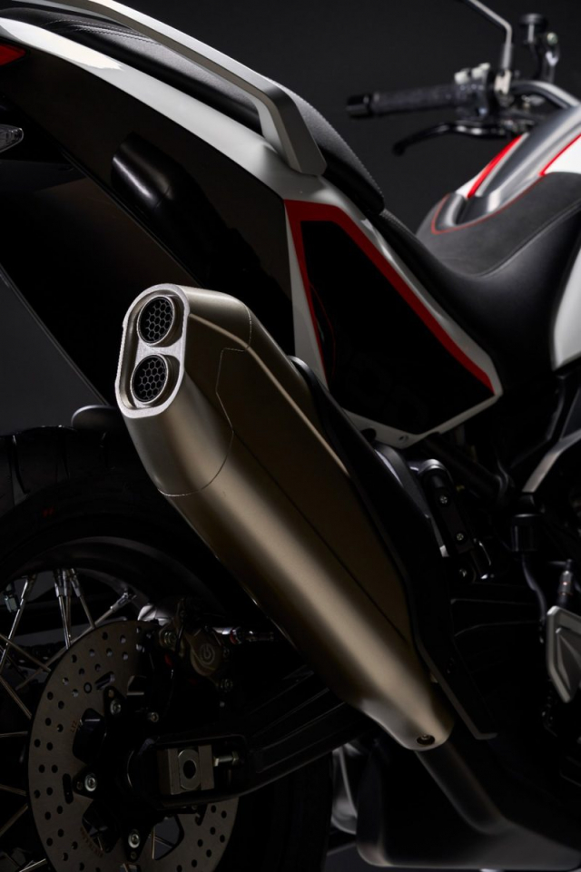 Moto Morini trinh lang XCape 1200 voi ve ngoai ma mi tai EICMA 2023 - 9