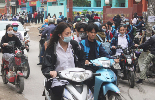 Nen co bai sat hach truoc khi cho hoc sinh chay xe 50cc - 7