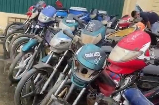 Nguoi trung dau gia 32 xe may cu voi gia 68 ty da bo coc - 3