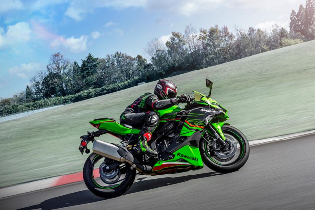 Nhung tiet lo moi ve Kawasaki Ninja ZX4RR - 4