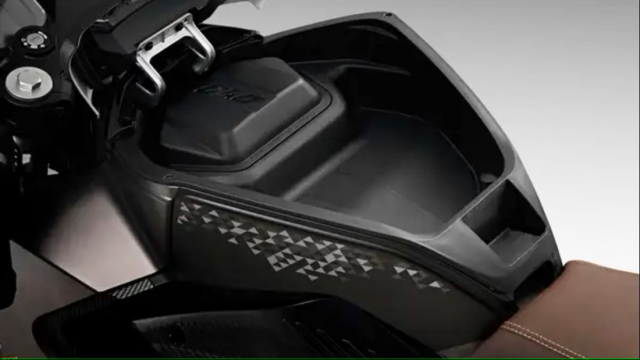 QJMotor OAO Pro mau xe the thao dien thu vi nhat den tu Trung Quoc - 7
