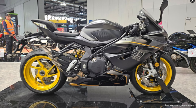 QJMotor SRK 900 RR va SRK 1000 RC trinh lang su dung cong nghe cua MV Agusta - 13