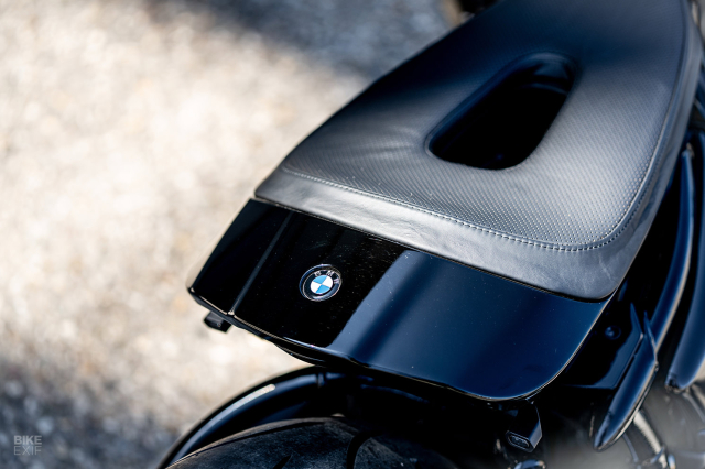Ra mat bo phu kien tuy chinh danh cho BMW R18 voi mau son phu hop - 5