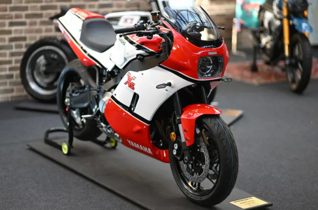Ra mat goi phu kien chuyen doi Yamaha XSR900GP thanh co may dua thuc thu - 3
