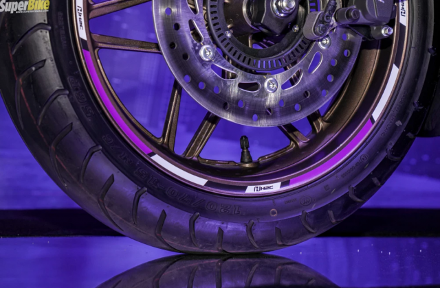 Ra mat phien ban Forza 350 Dark Gravity Special Edition 2023 moi - 7