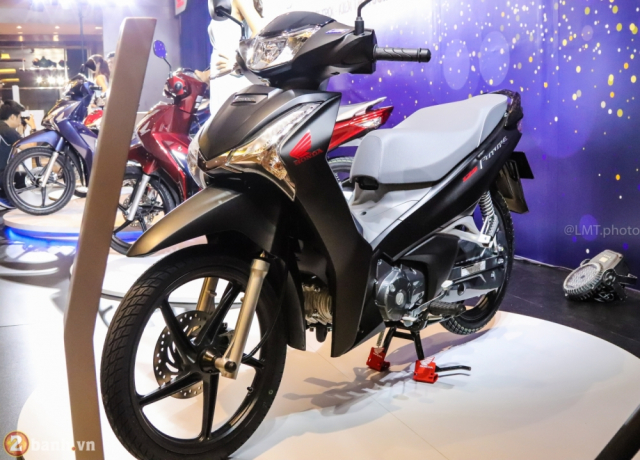 Rockz 2024 tran ngap cong nghe lieu co khien moi nguoi quay lung voi Future 125 - 16
