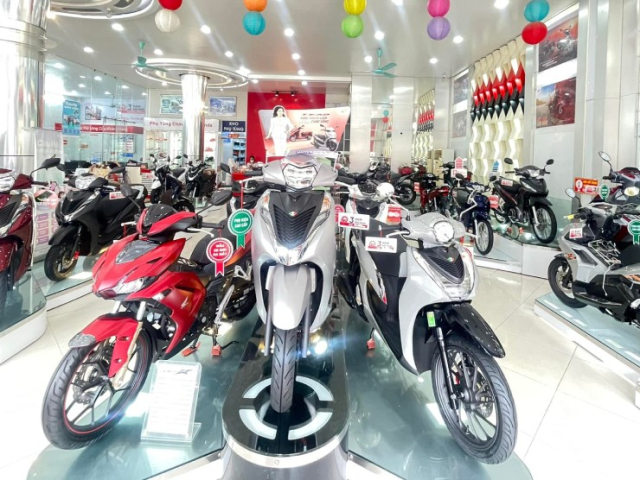 Sap cham den giai doan cuoi nam nhung suc mua xe may van giam