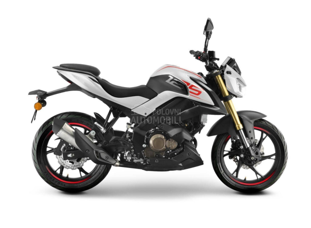 SRK 125 S den tu Hy Lap gay choang boi dong co sieu manh va trang bi dinh - 12