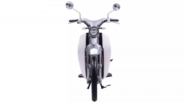 Super Cub lo dien phien ban 2 cang khong can xang van chay duoc