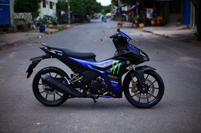Tai sao cac hang xe thuong xuyen cap nhat tem chu khong phai trang bi moi - 7