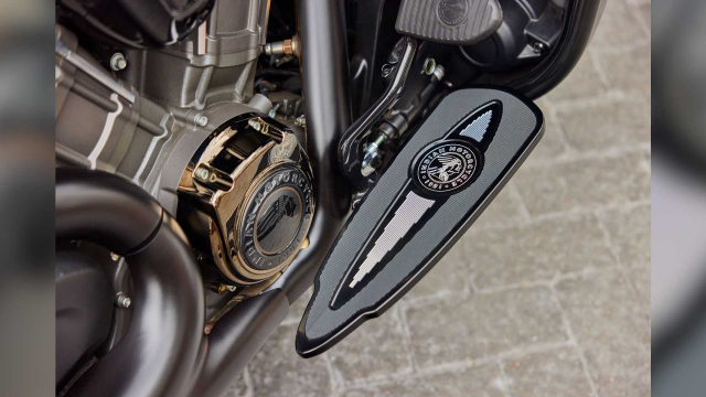 Trinh lang phien ban gioi han Indian Pursuit Elite Chieftain Elite 2023 - 11