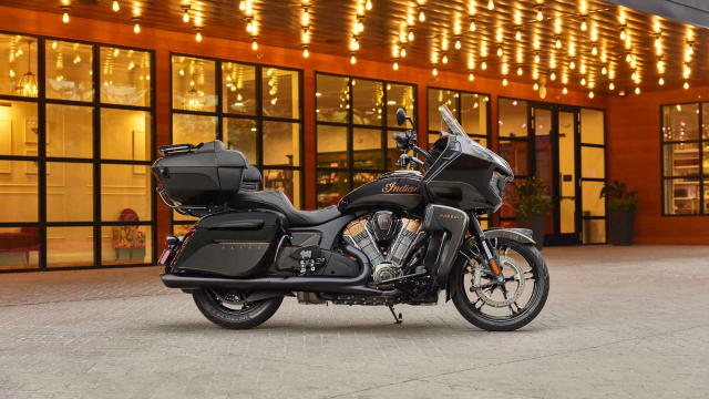 Trinh lang phien ban gioi han Indian Pursuit Elite Chieftain Elite 2023 - 15