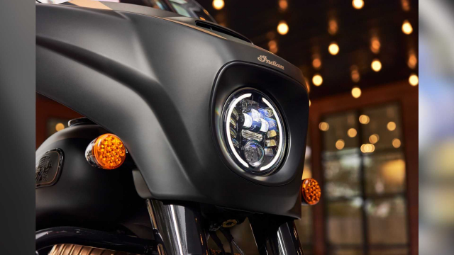 Trinh lang phien ban gioi han Indian Pursuit Elite Chieftain Elite 2023 - 28