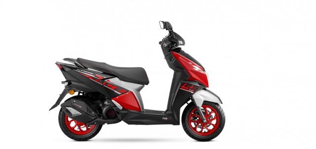 TVS NTORQ 125 Race XP chi co 32 trieu nhung lai so huu dong ho van nang - 20