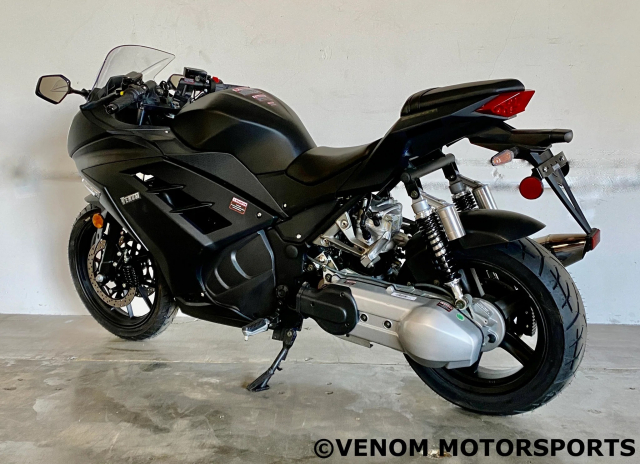 Venom X22 GT mau tay ga mang kieu dang Sportbike chua tung thay truoc day - 4
