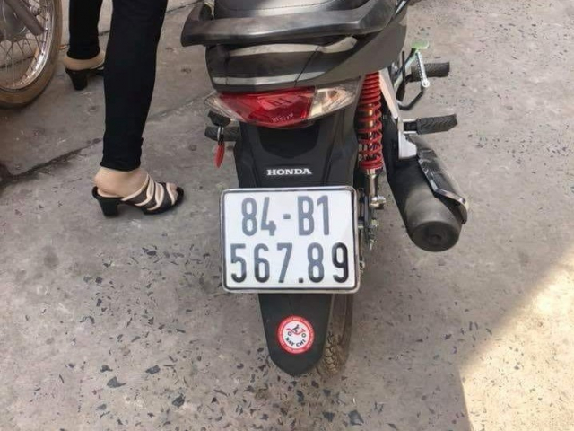 Vi sao lai co luat bien so dinh danh cho xe may - 4