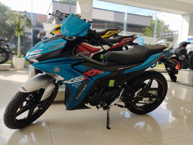 Xe con tay pho thong MAT GIA tai Viet Nam - 4