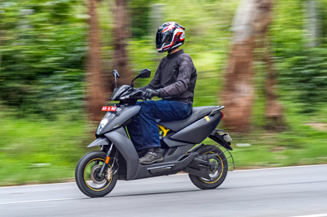 Xe tay ga dien An Do Ather 450X se som duoc ra mat thi truong Quoc Te - 4