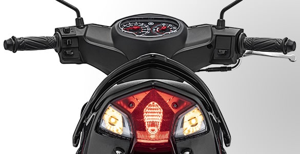 Yamaha tung ra Vega Force 2023 lot xac ve mat giao dien - 5