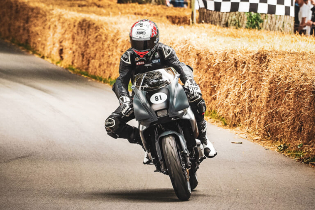 YAMAHA XSR GP du kien ra mat vao cuoi nam voi phong cach Retro - 8