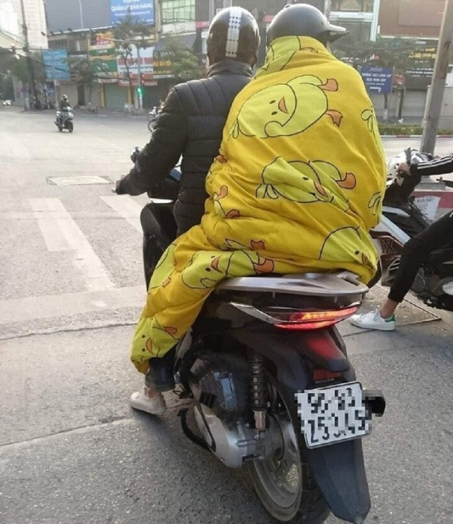 Cach chong ret dac biet cua nguoi dan mien bac khi tham gia giao thong - 5
