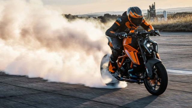 KTM 1390 Super Duke R Evo 2024 da chinh thuc co gia ban sau khi duoc ra mat khong lau - 3