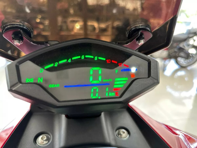 Ke gat gio PG1 mang ten Lifan Cub ADV 125 gay soc voi ngoai hinh tao bao - 7