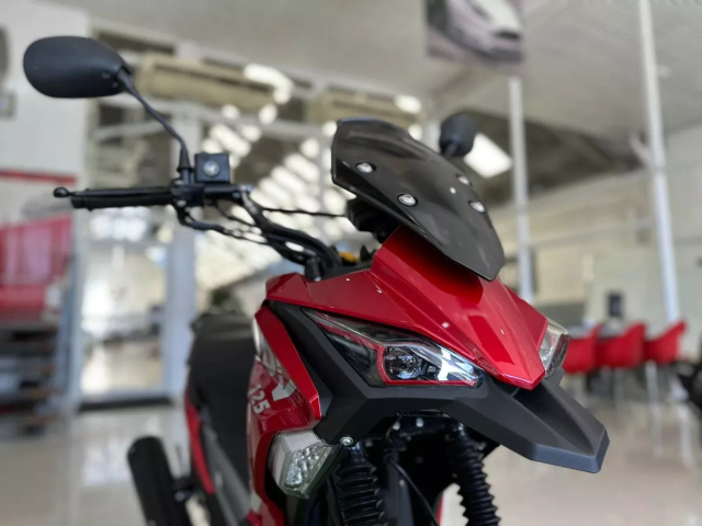 Ke gat gio PG1 mang ten Lifan Cub ADV 125 gay soc voi ngoai hinh tao bao - 4