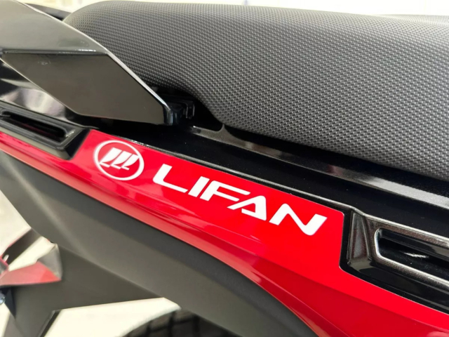 Ke gat gio PG1 mang ten Lifan Cub ADV 125 gay soc voi ngoai hinh tao bao - 19