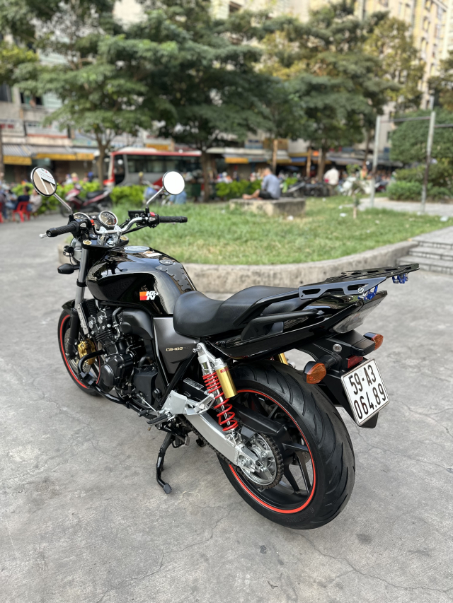 _ Moi ve 2 Xe HONDA_CB400_Revo_Fi_ABS Super_Four Mau Den Date 2016 va 2018 HQCN Xe chinh c - 10