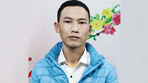 Bat doi tuong lua dao chiem doat xe may - 4