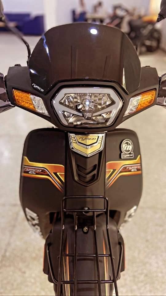 Chi tiet Rymco C50 vua ra mat duoc vi von la ban sao cua Honda Dream - 14