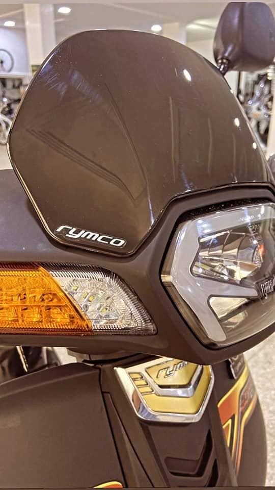 Chi tiet Rymco C50 vua ra mat duoc vi von la ban sao cua Honda Dream - 15