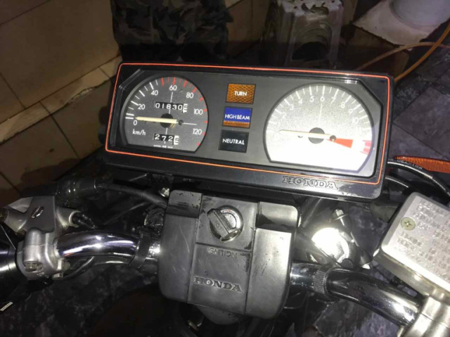 Can canh chiec Honda CB125T 30 nam tuoi nguyen zin con luon hoa don mua xe - 3