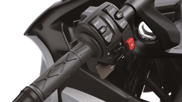 Kawasaki Ninja 7 va Z7 hybrid 2024 da chinh thuc ra mat thi truong voi gia de tiep can - 13