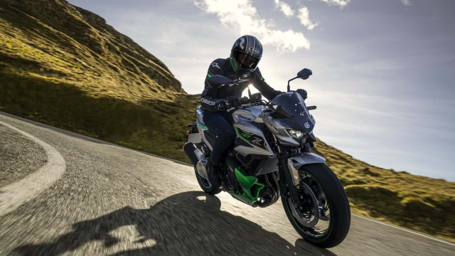 Kawasaki Ninja 7 va Z7 hybrid 2024 da chinh thuc ra mat thi truong voi gia de tiep can - 6