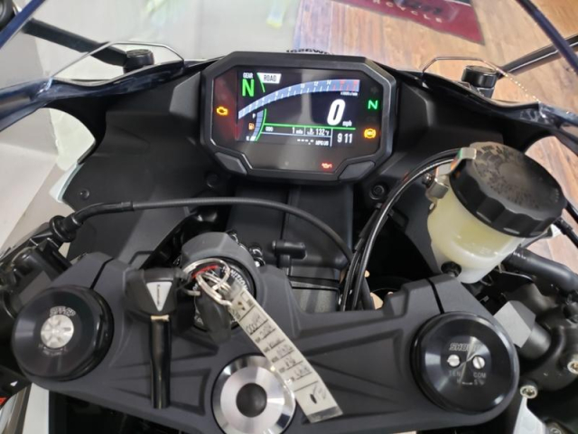 Kawasaki Ninja ZX6R 2024 do bo thi truong An Do voi gia tu 300 trieu dong - 5