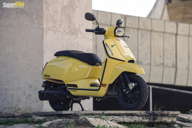 Lambretta X200 lam le gat gio Vespa Sprint bang dan chan xin hon toan dien - 15